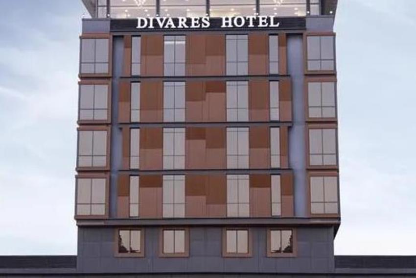 Divares Luxury Hotel
