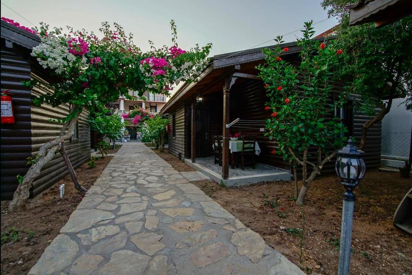 Çuhadar Ahşap Evleri