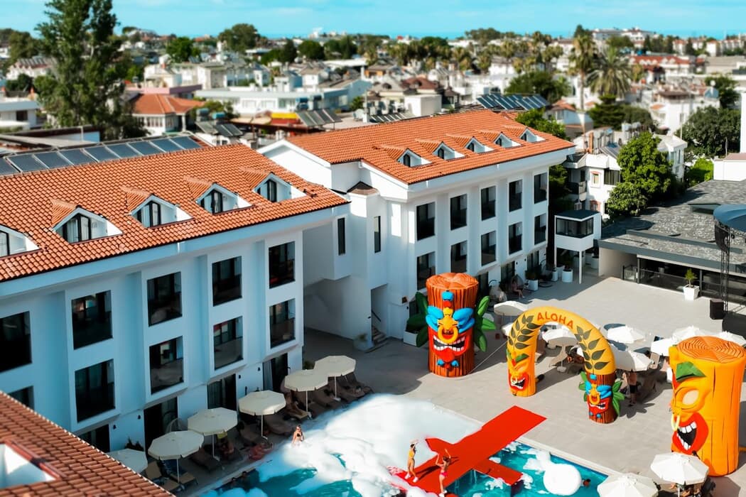Saint Star Kemer (Adult Only) Saint Star Kemer (Adult Only)