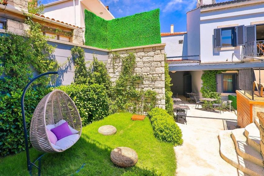 Pitoresk Alaçatı (+16 Adult Only)