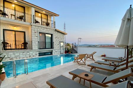 Serez Otel Alaçatı By La Mira Serez Otel Alaçatı By La Mira