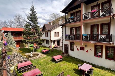 Abant Dört Mevsim Konağı Abant Dört Mevsim Konağı