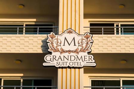 Grandmer Suit Otel