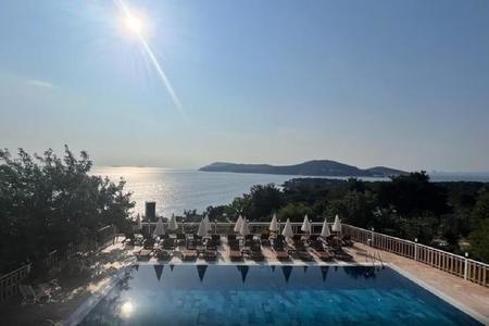 The Roof Ada The Roof Ada