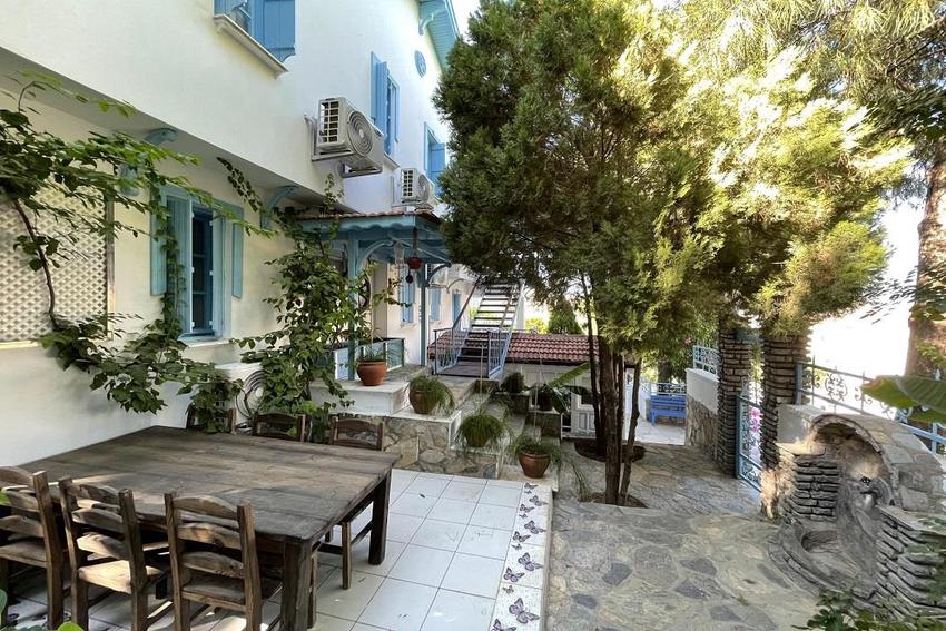 Mavi Köşk Apart Sığacık