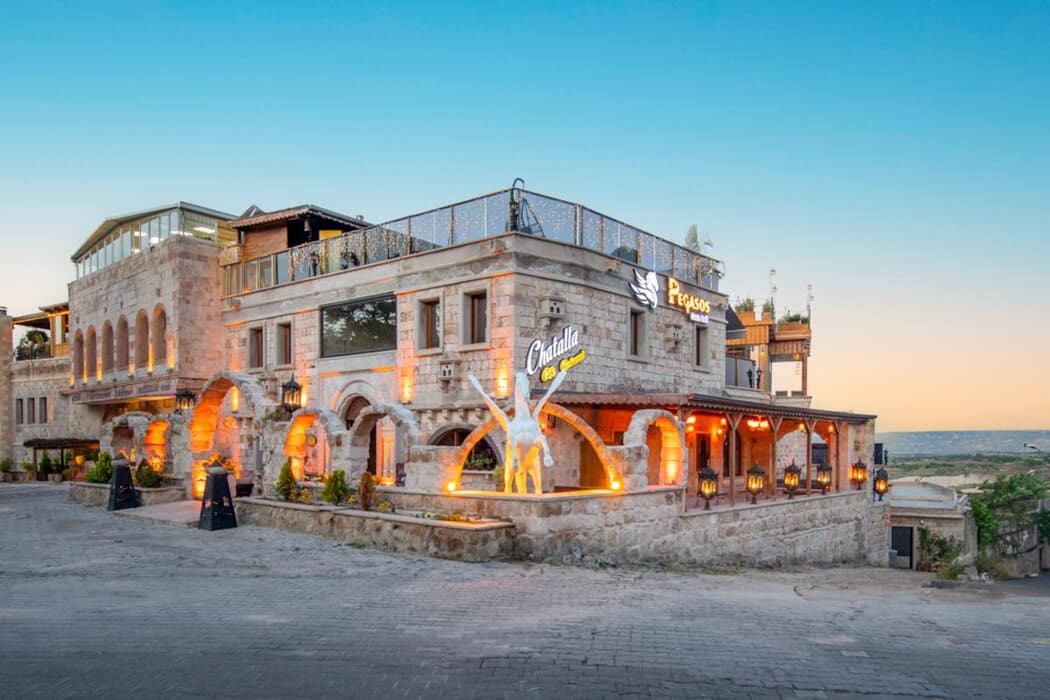 Pegasos Cave Suite Hotel