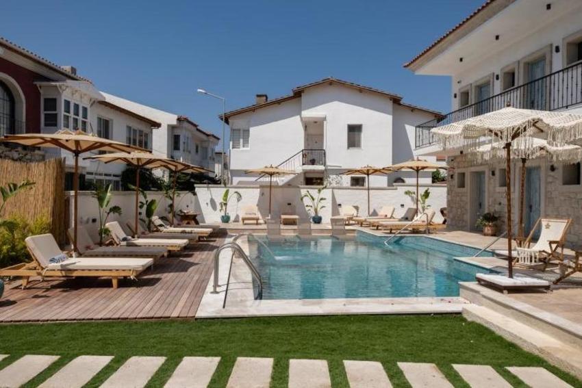 Armel Alaçatı (+12 Adult Only)