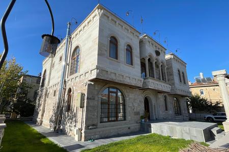 Leda Stone House