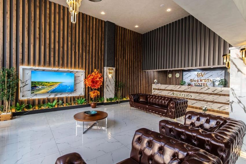 Blue Vista Hotel