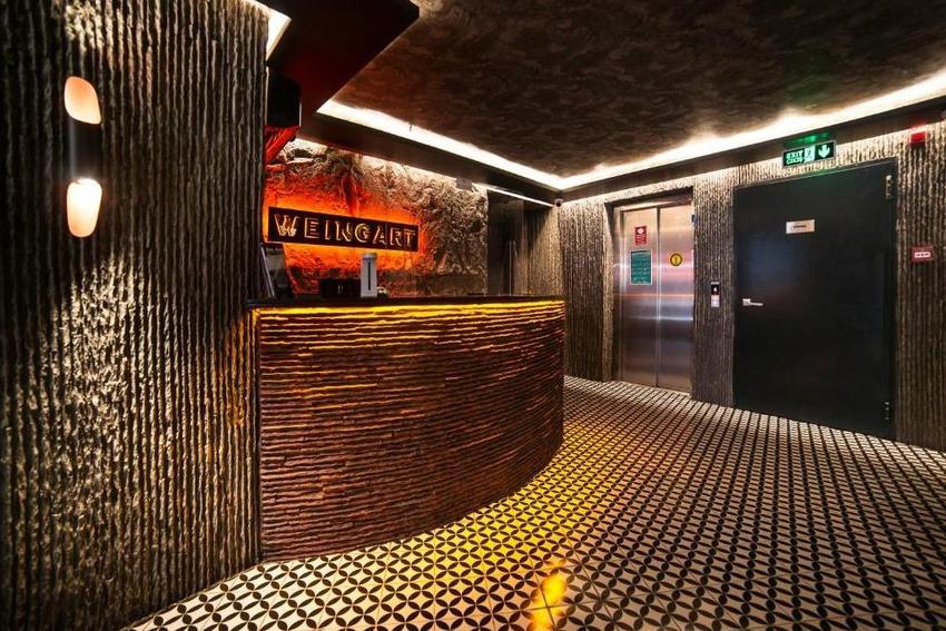 Weingart Hotel