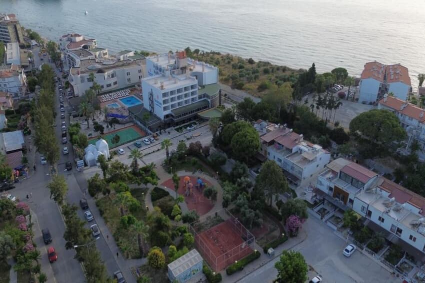 Ada Newday Resort Hotel