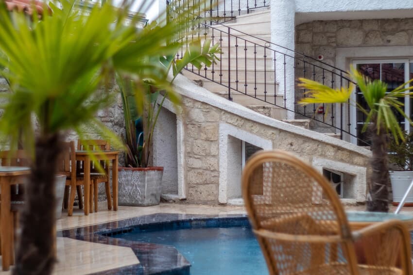 Avlu Alaçatı Butik Otel