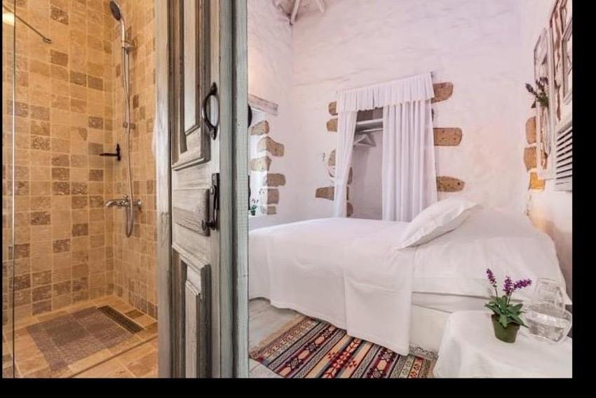 Yukarı Sokak Otel Alaçatı