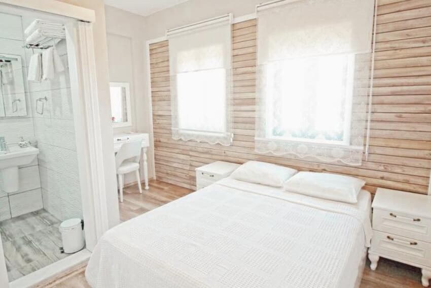 Karina Vineyard House