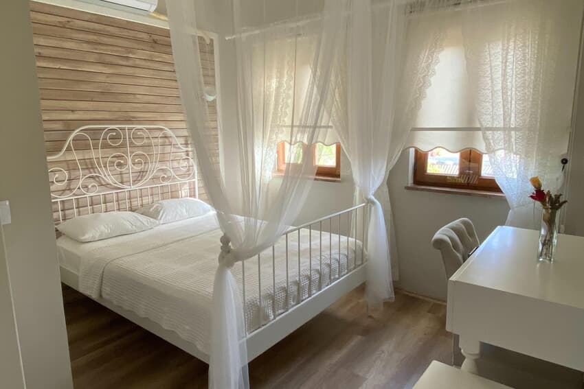 Karina Vineyard House