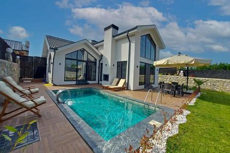Sapanca İnci Suit
