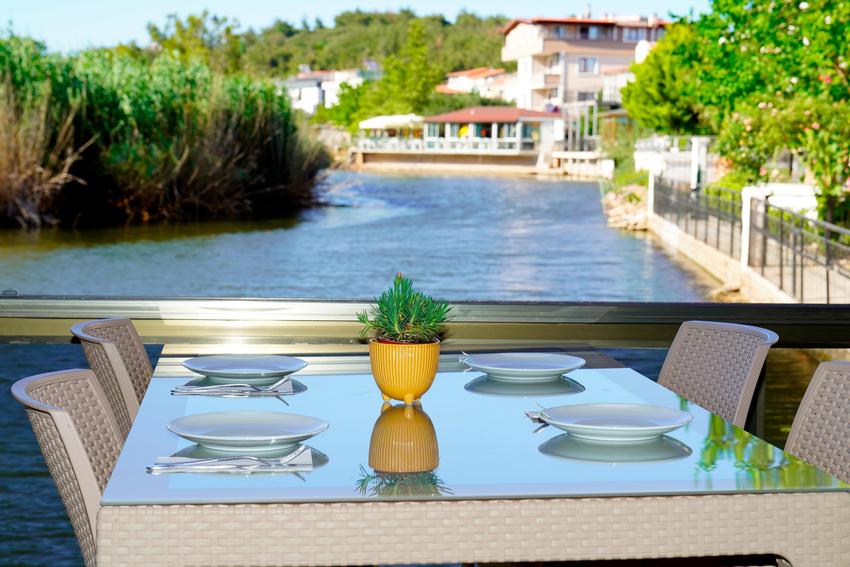 Olive Branch Hotel