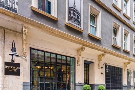 Petros Hotel