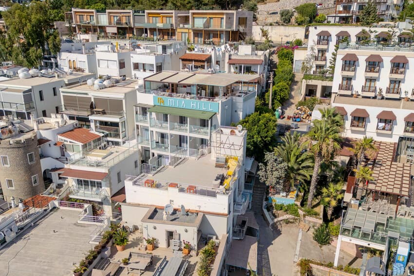 Mia Hill Suites