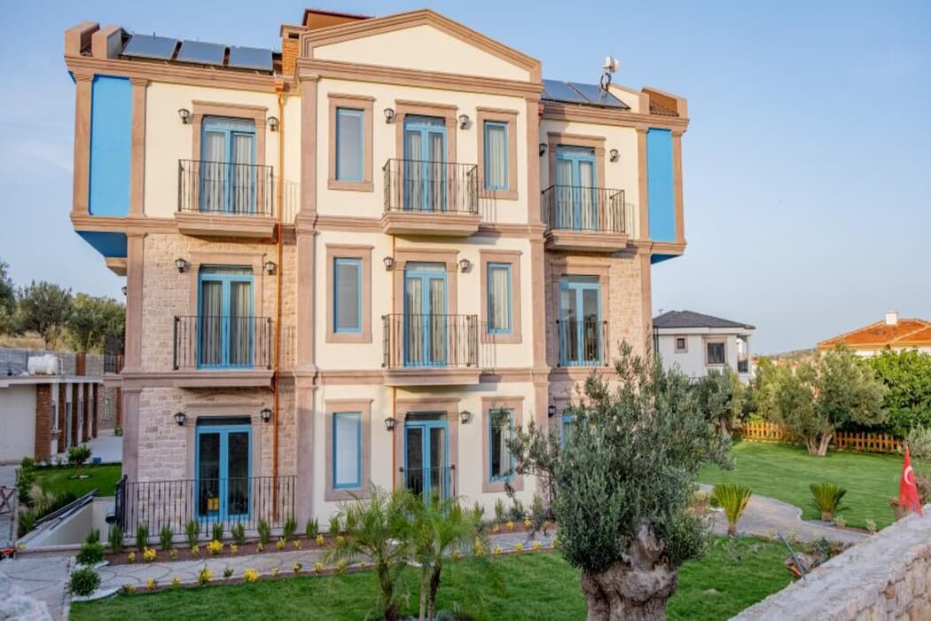 Cunda Nisa Otel