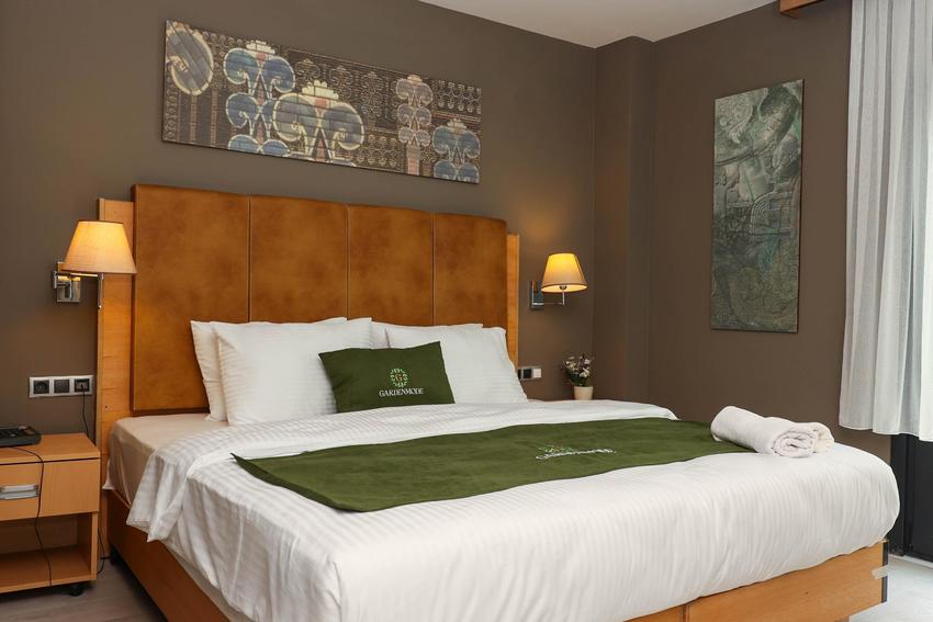 Garden Mode Airport Hotel