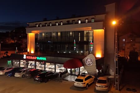 Ren Business Hotel