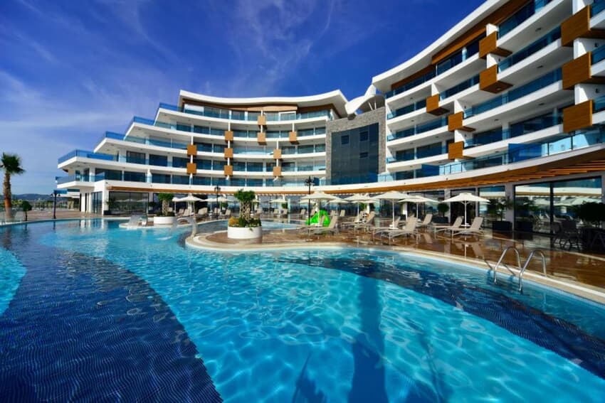 Elite Luxury Suit Spa