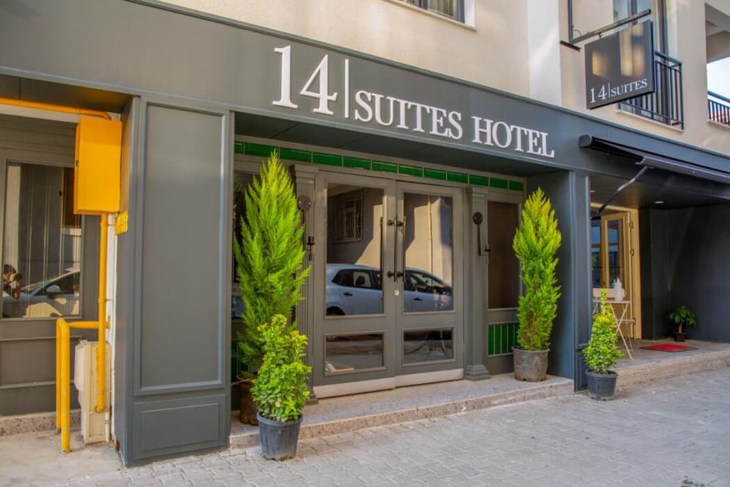 14 Suites Hotel
