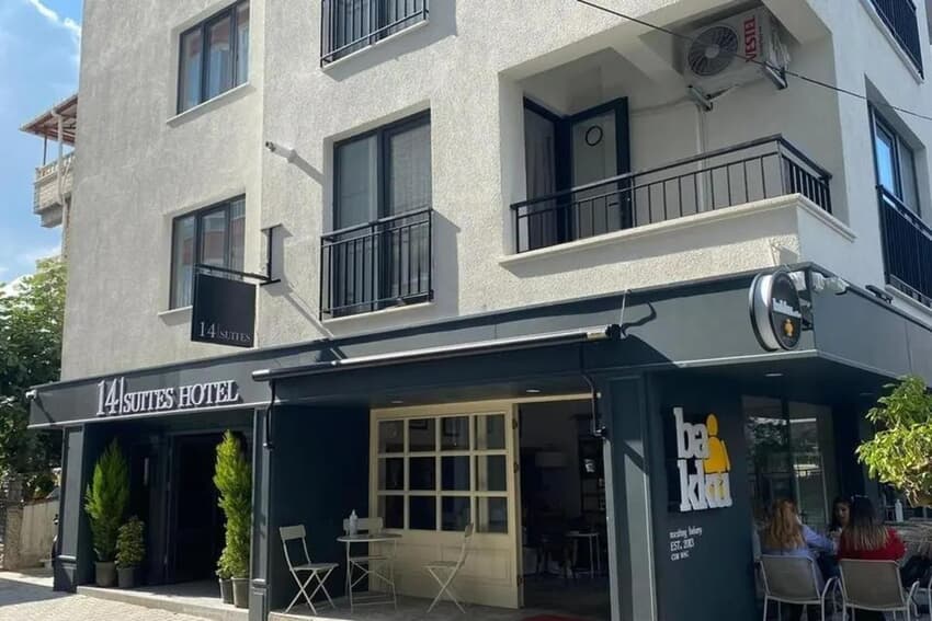 14 Suites Hotel