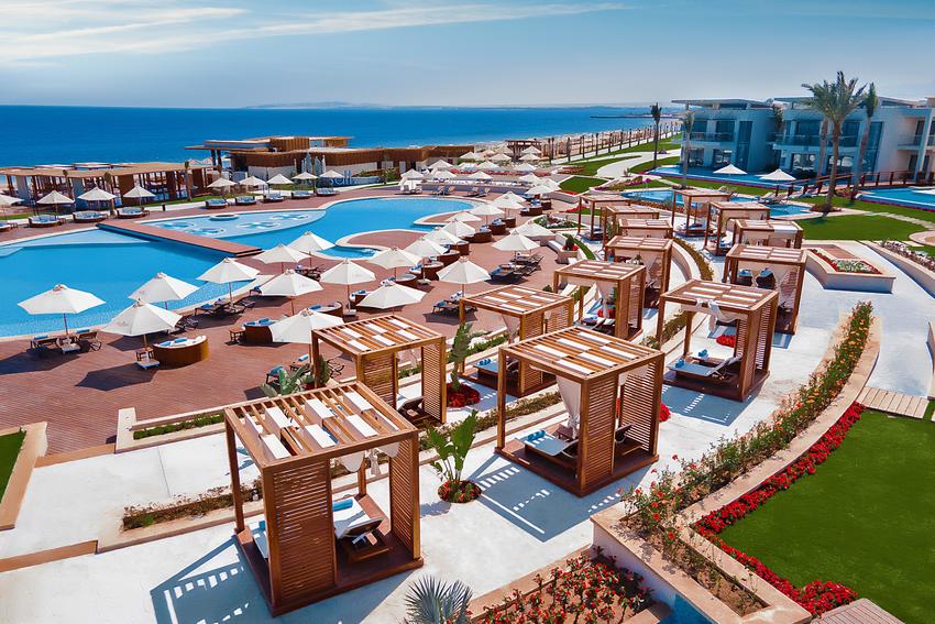 Rixos Premium Magawish Suites Villas