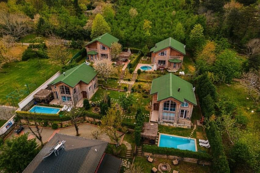 Sapanca Sahra Kütük Evleri