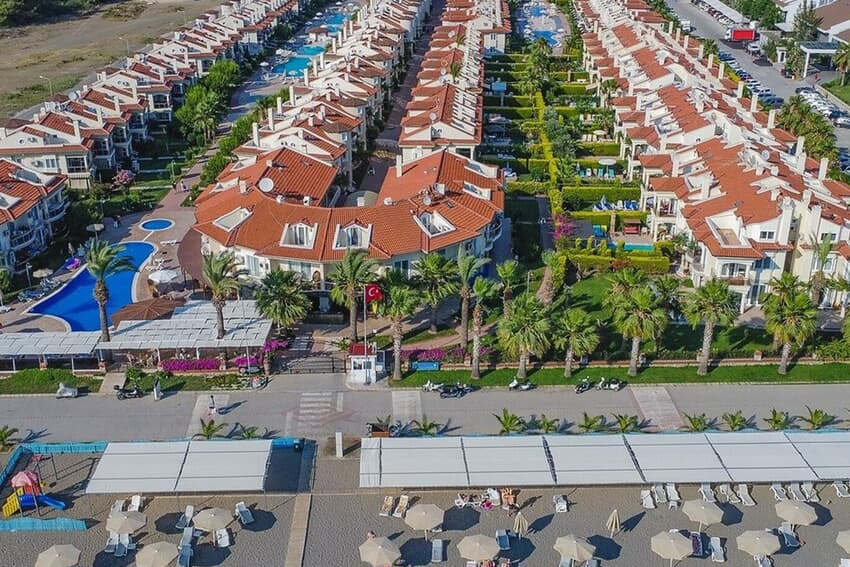 Sunset Beach Club Lebrentals