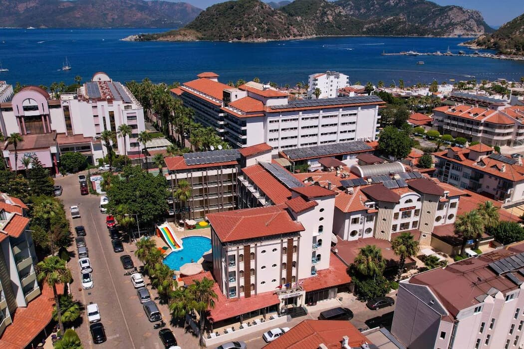 Astoria Life Hotel