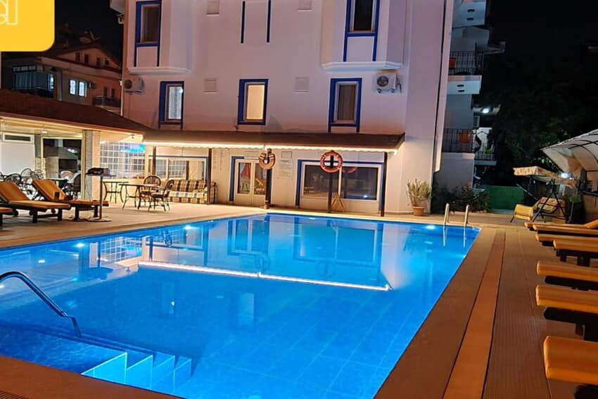 California Apart Hotel