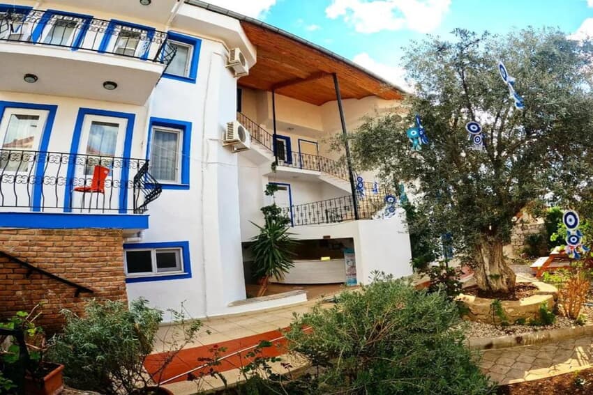 California Apart Hotel