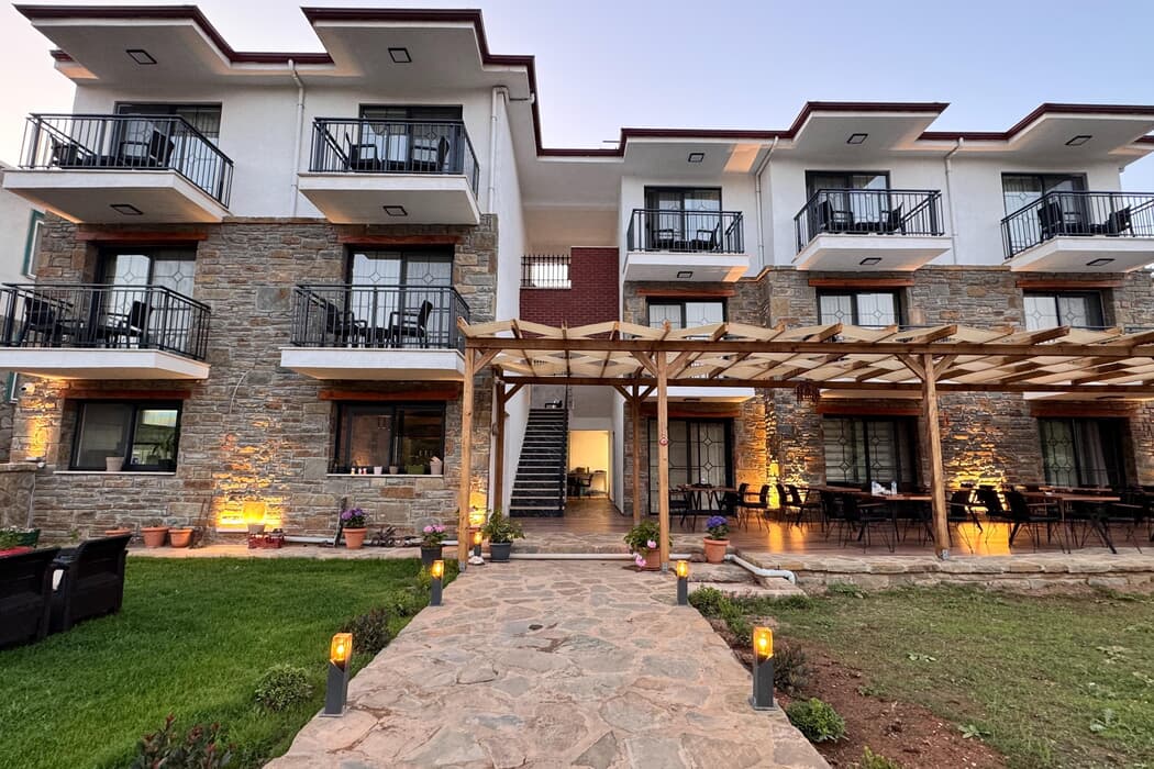Aris Guest House Aris Guest House