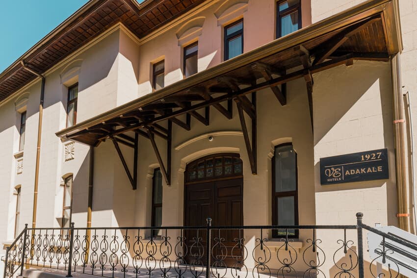 Ve Hotels Adakale