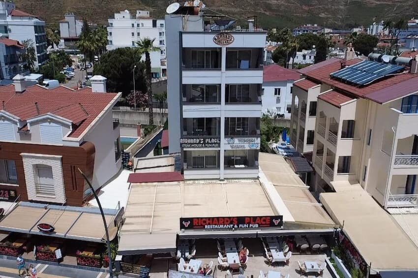 Richard Place Apart Otel