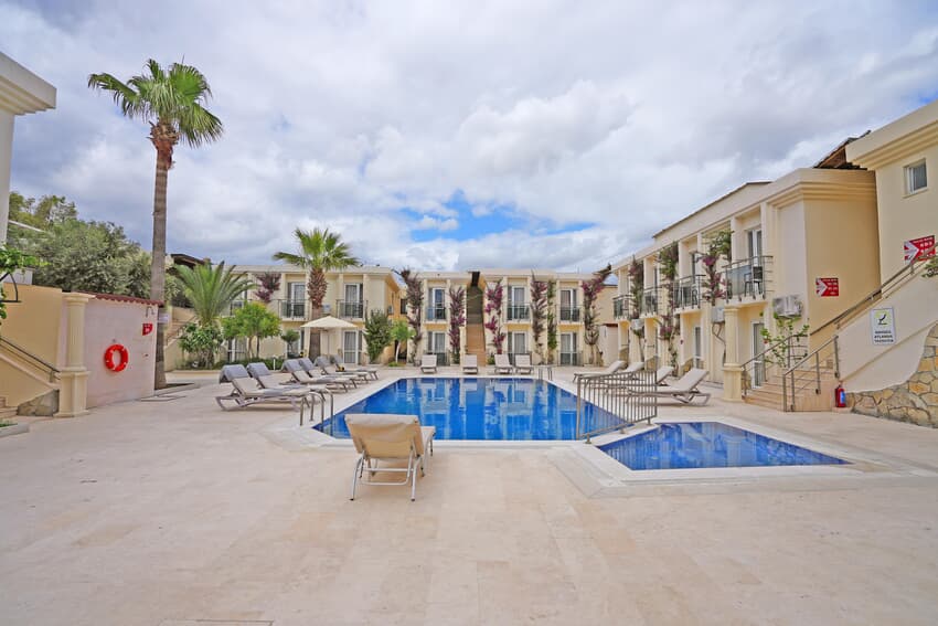 Ömer Aybak Beach Hotel