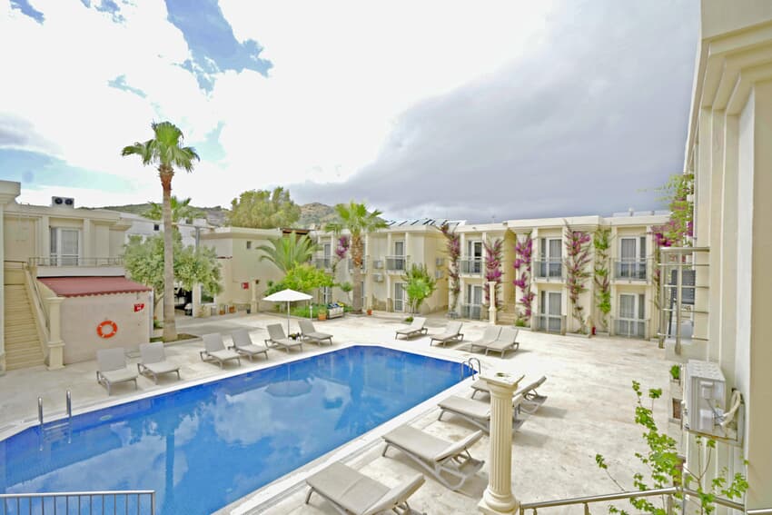 Ömer Aybak Beach Hotel