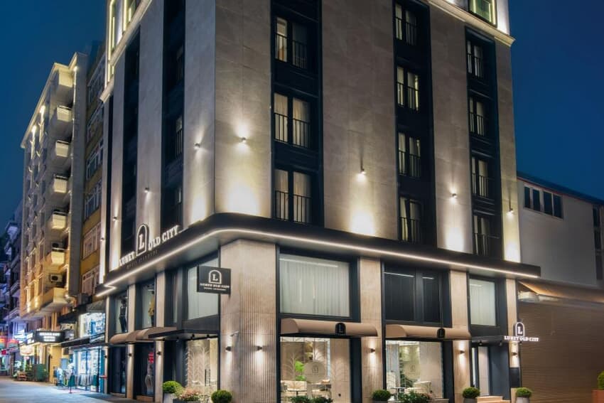 Lunet Old City Hotel