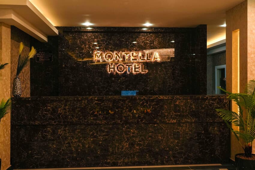 Montella Hotel