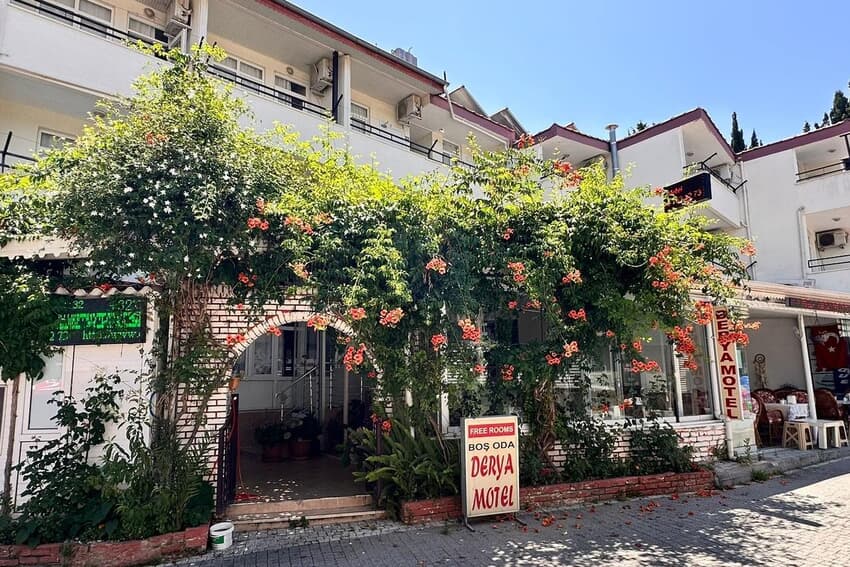 Derya Motel