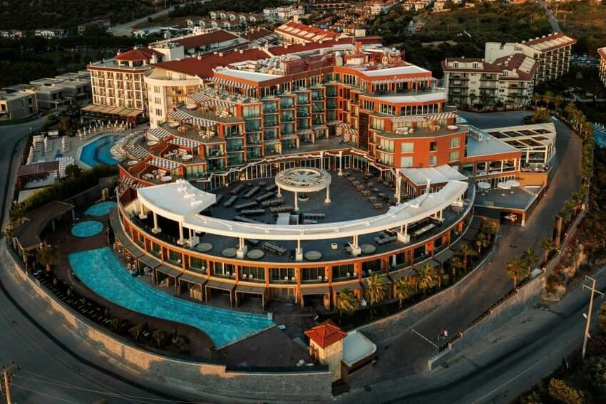 Qlusıve Hotel (+12 Adults Only)