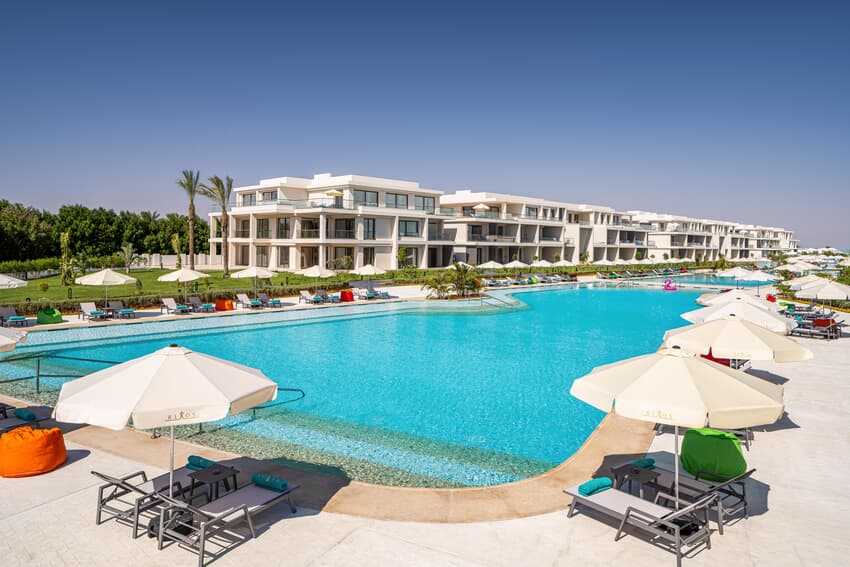 Rixos Premium Magawish Bay View