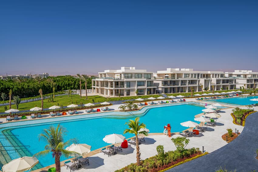 Rixos Premium Magawish Bay View