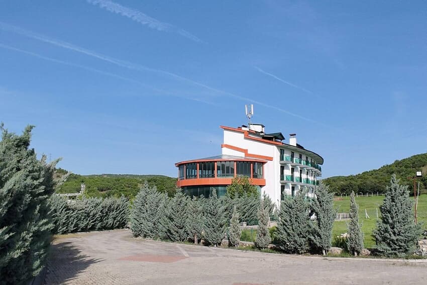 Lina Garden Hotel