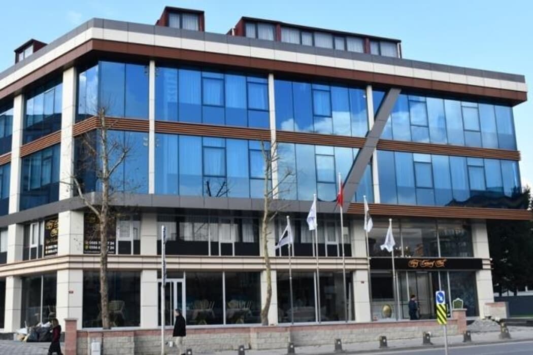 Hmz Luxury Hotel