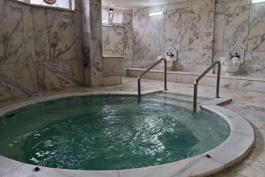 Üçsu Havuzlu Termal Otel