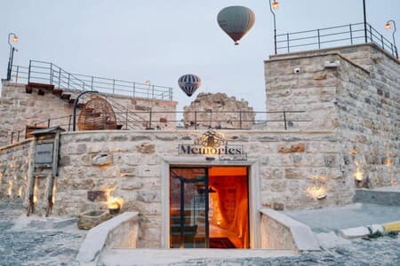 Memories Cave House Adults Only +12 Memories Cave House Adults Only +12